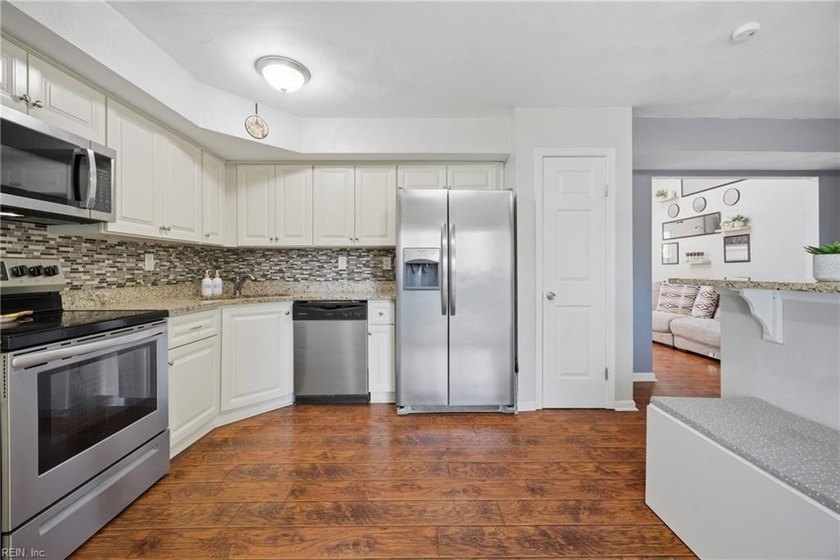 Exceptional opportunity in sought-after Logans Mill in the heart - photo 11