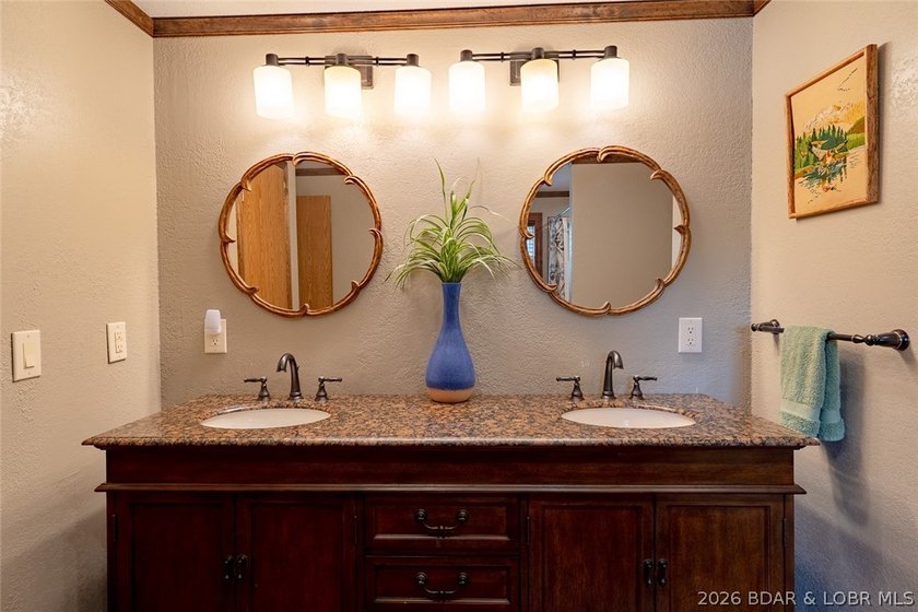 Experience the ultimate Lake of the Ozarks lifestyle with this - photo 16