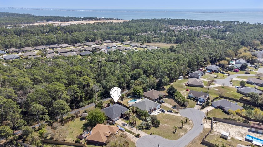 Updated pool home located in a quiet cul-de-sac in Gulf Breeze - photo 31