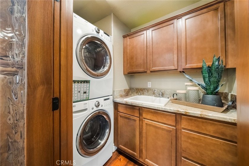 9781 Eastwood - photo 17