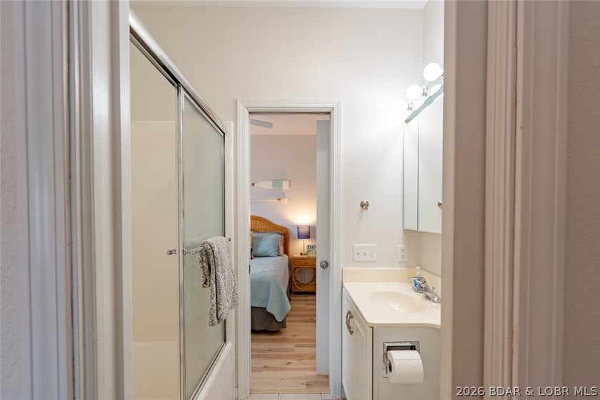 Beautifully updated top floor end unit at Lazy Days in Osage - photo 31