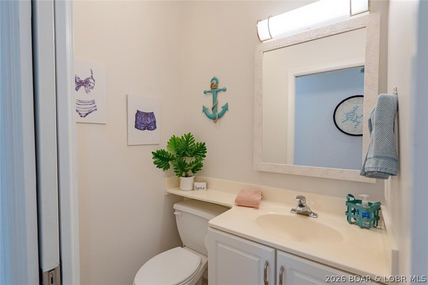 Beautifully updated top floor end unit at Lazy Days in Osage - photo 35