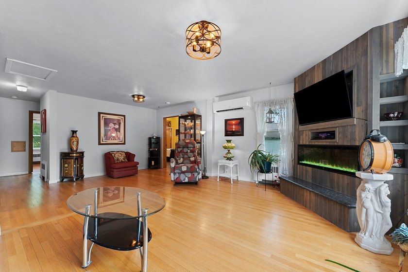 Just a stone's throw from Lake Michigan in the heart of Algoma - photo 12