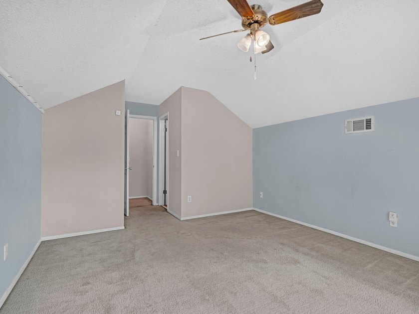 Seller said SELL! New roof before closing! Plus, the seller is - photo 31