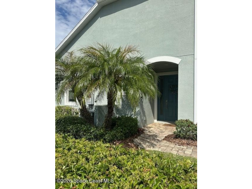 Beautiful 3 bedroom, 2 bath townhome with a 2-car garage in one - photo 8