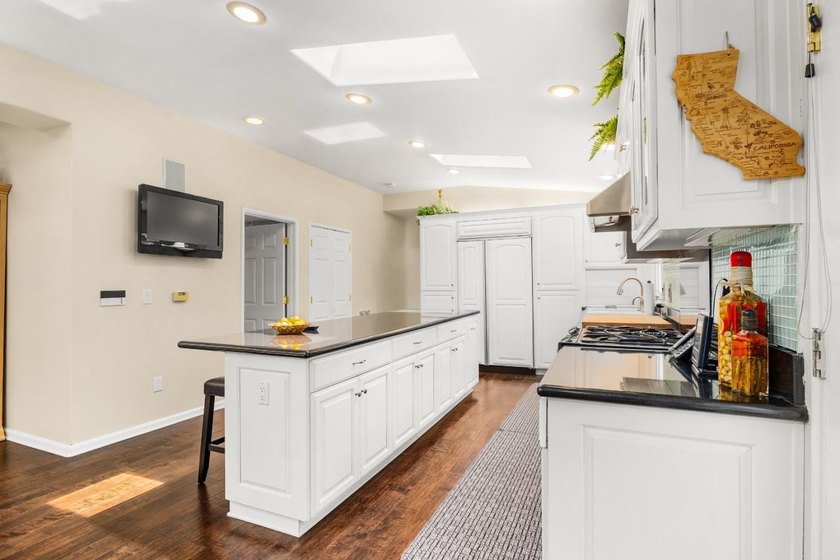 Price reduced. Sellers have closed on their forever home out of - photo 11