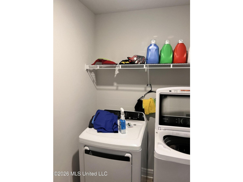 Beautiful all-brick 4-bedroom, 2-bath home that feels like - photo 22