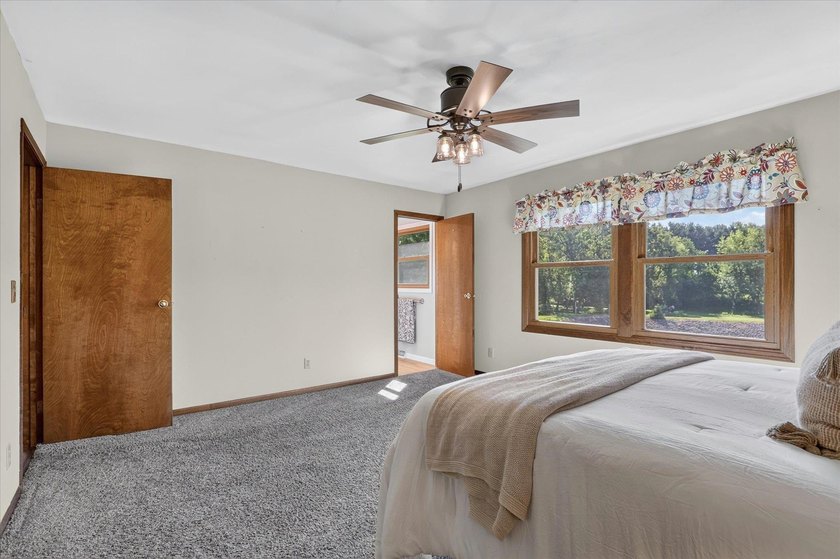 Welcome to your own private country retreat! Nestled on 5.15 - photo 33