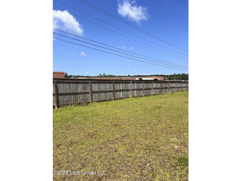 Beautiful all-brick 4-bedroom, 2-bath home that feels like - photo 39