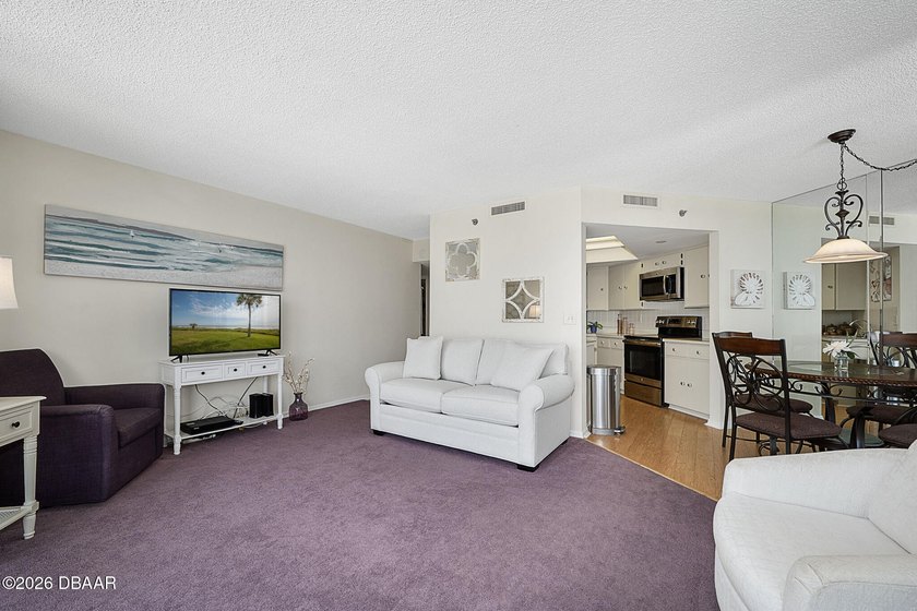 Welcome to Oceans West One's Desirable A Tower, where - photo 17