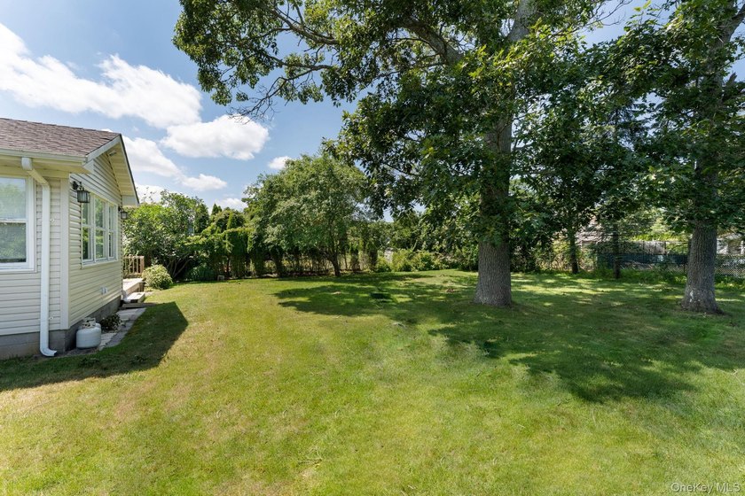 This well kept ranch offers comfortable living in a desirable - photo 25