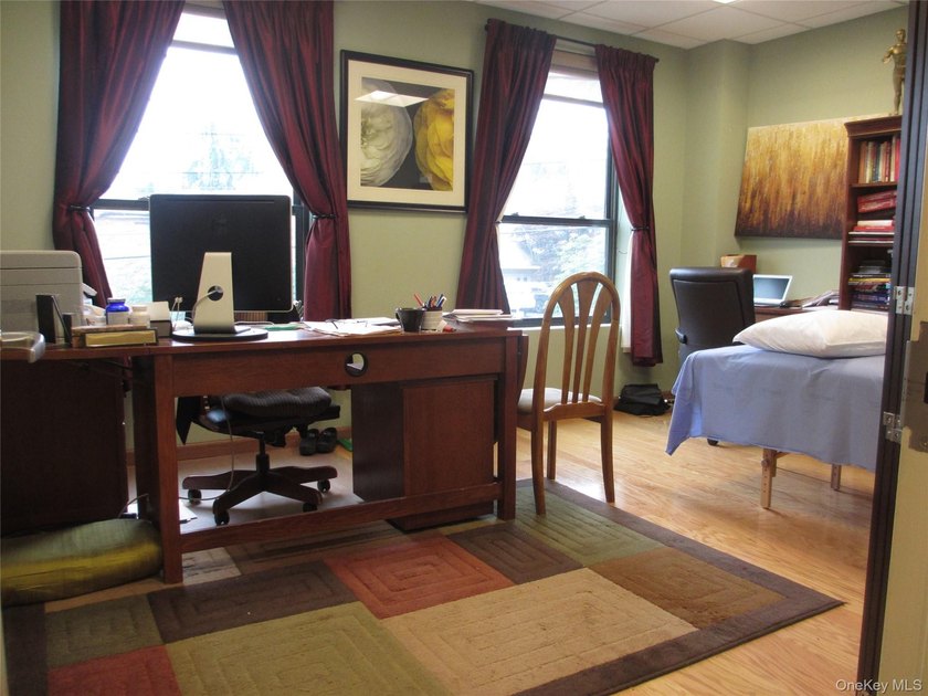 Premier commercial building located in the heart of vibrant - photo 28