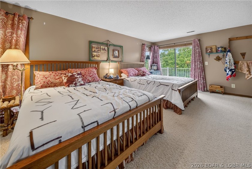 Discover a rare opportunity to own a truly distinctive lakefront - photo 34