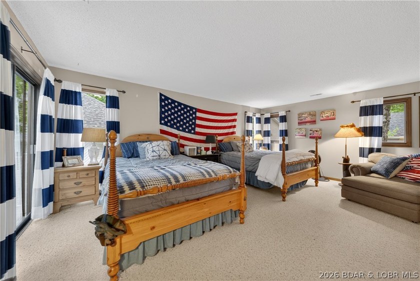 Discover a rare opportunity to own a truly distinctive lakefront - photo 38