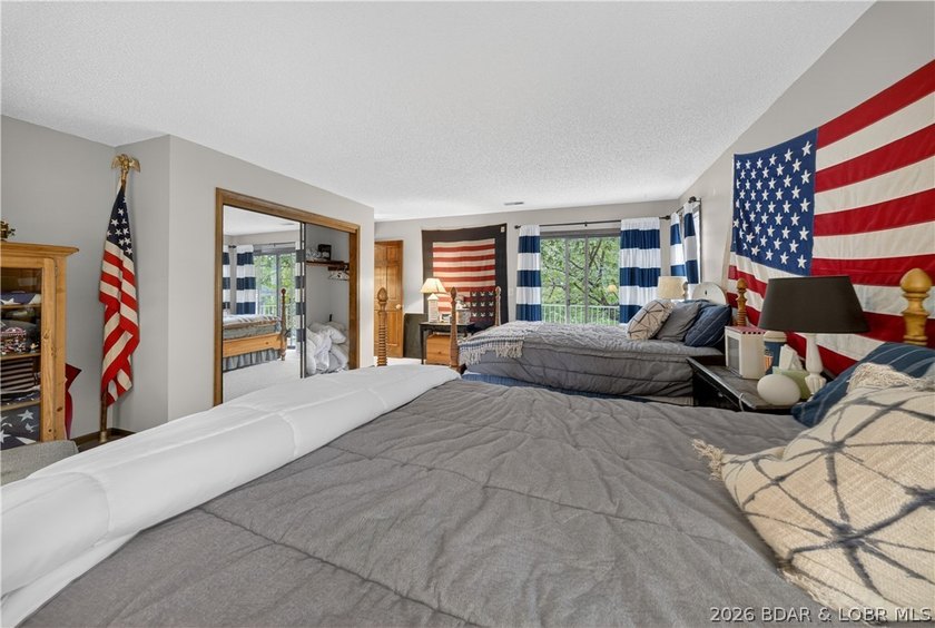Discover a rare opportunity to own a truly distinctive lakefront - photo 40