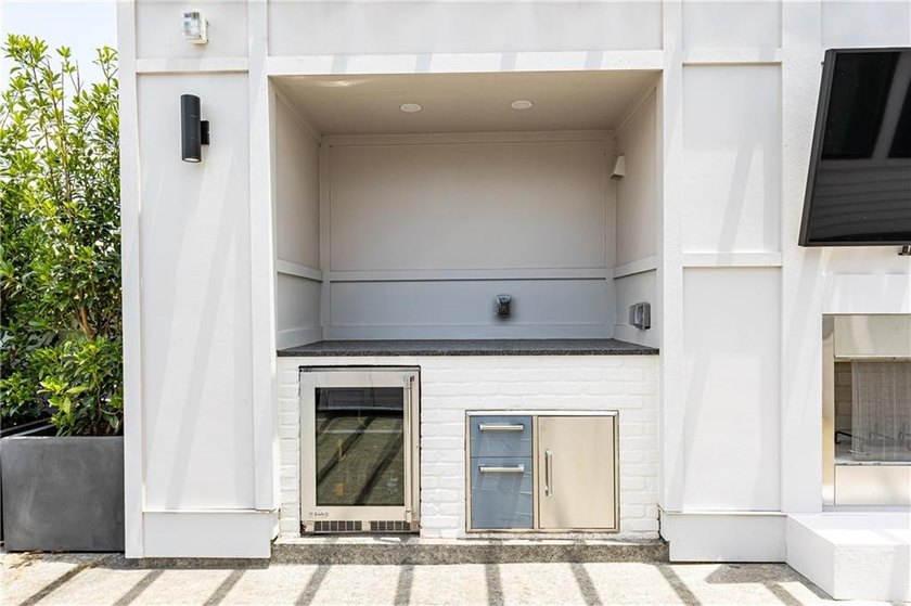 Luxury living reaches new heights at Plateau West. This - photo 42