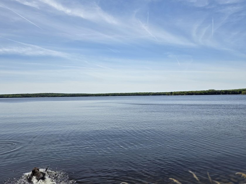 Beautiful south-facing lakefront parcel on 3,300-acre - photo 13