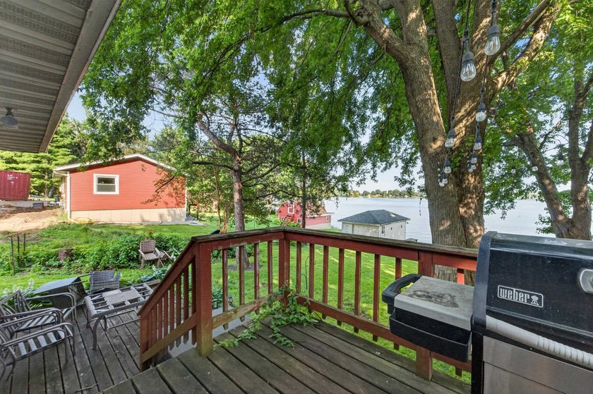 Escape to the lake with this charming 2-bedroom, 1-bath cabin - photo 22