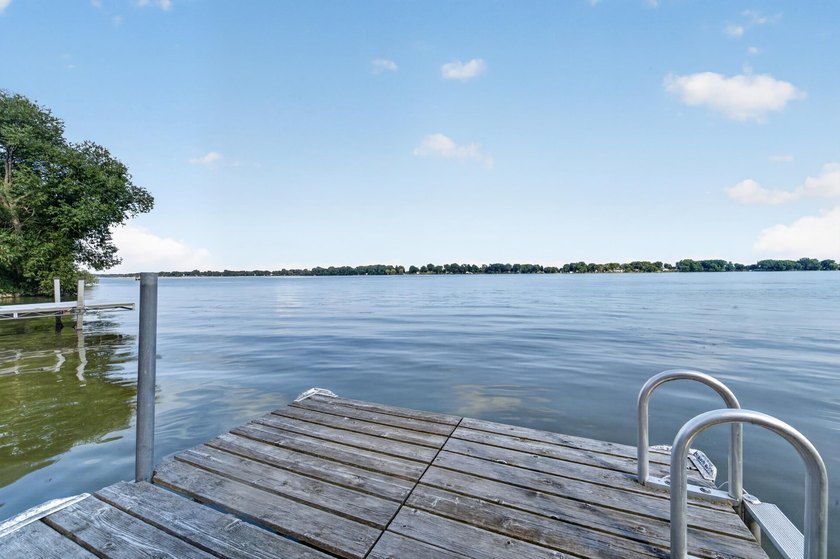 Escape to the lake with this charming 2-bedroom, 1-bath cabin - photo 32