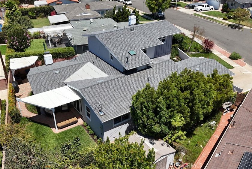 Nestled in the highly sought-after Victoria Knolls neighborhood - photo 49