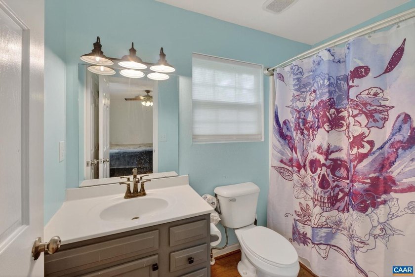 Wonderful move-in ready home near Beach 4! This lovely home all - photo 8