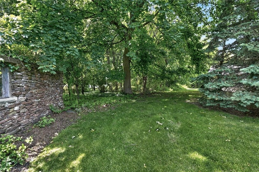 Once a farmhouse, this charming home has undergone a renovation - photo 13