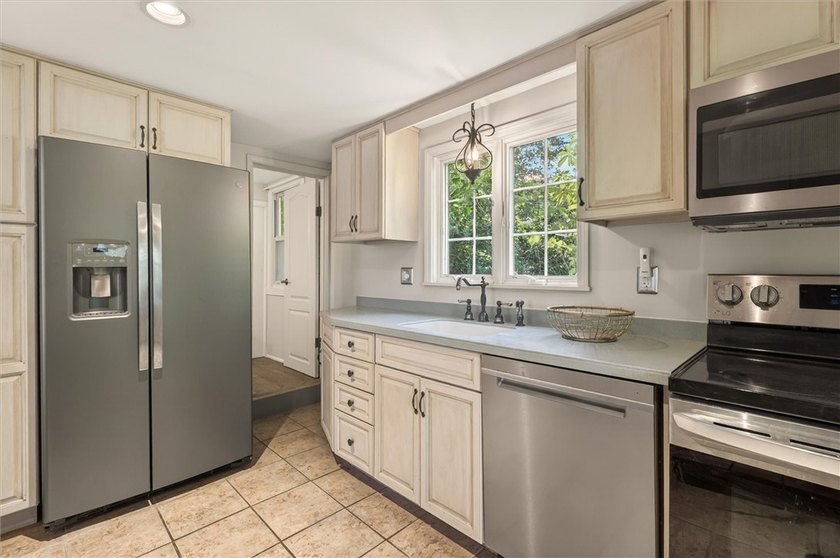 Once a farmhouse, this charming home has undergone a renovation - photo 25