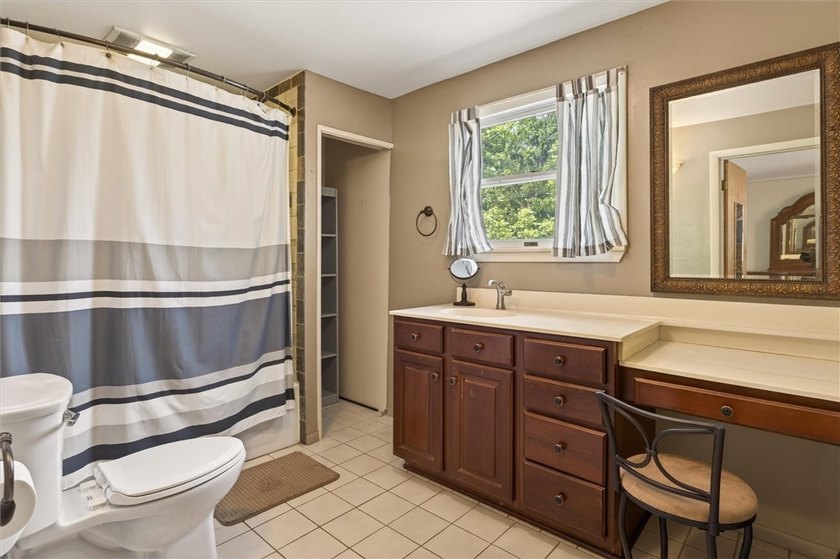Once a farmhouse, this charming home has undergone a renovation - photo 47
