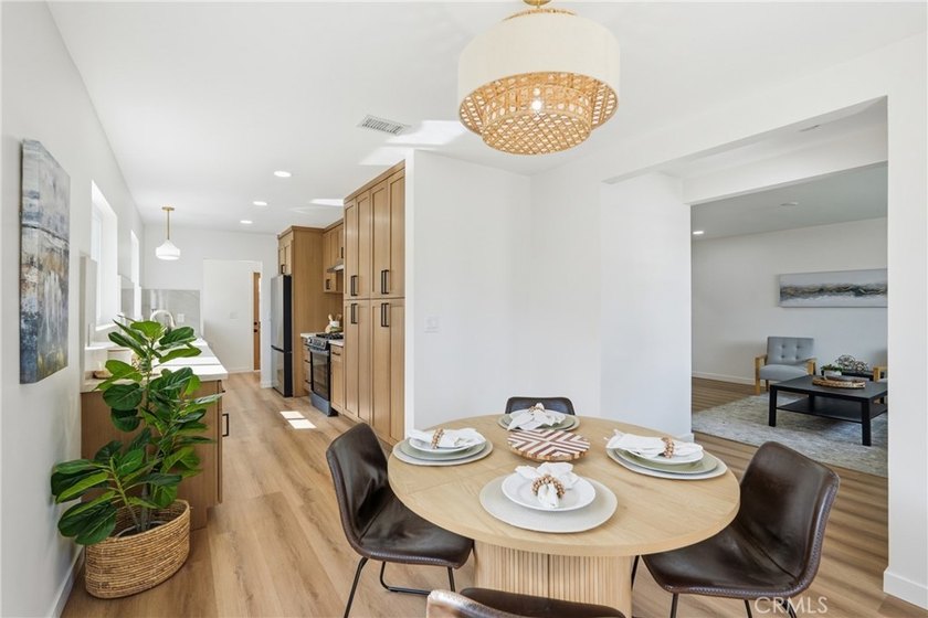 Welcome to 6926 e Peabody. Step inside to appreciate its - photo 3