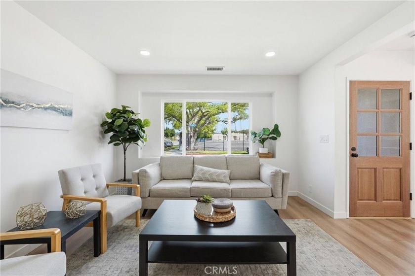 Welcome to 6926 e Peabody. Step inside to appreciate its - photo 10