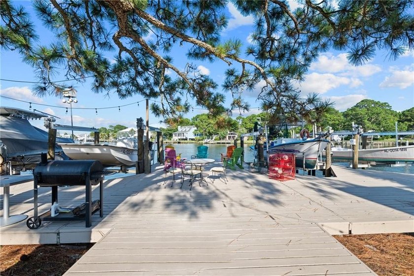 Discover the coastal lifestyle you've been dreaming of with this - photo 11