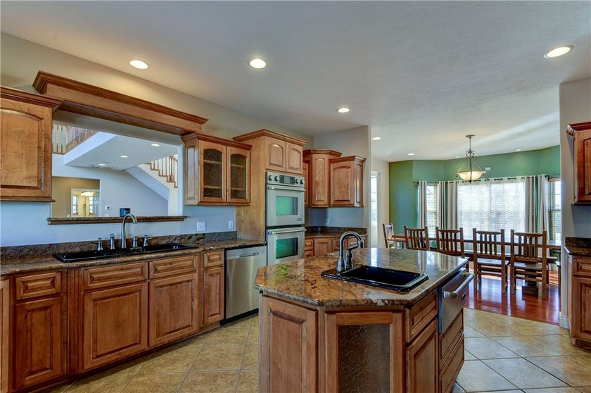 Spectacular 310-acre estate 8 minutes north of Branson West - photo 14