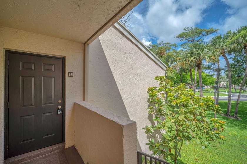 RENT RIGHT AWAY. WASHER/DRYER INSIDE. PETS WELCOME. 2 MILES TO - photo 15