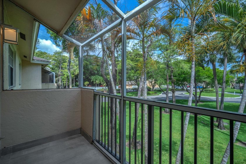 RENT RIGHT AWAY. WASHER/DRYER INSIDE. PETS WELCOME. 2 MILES TO - photo 16