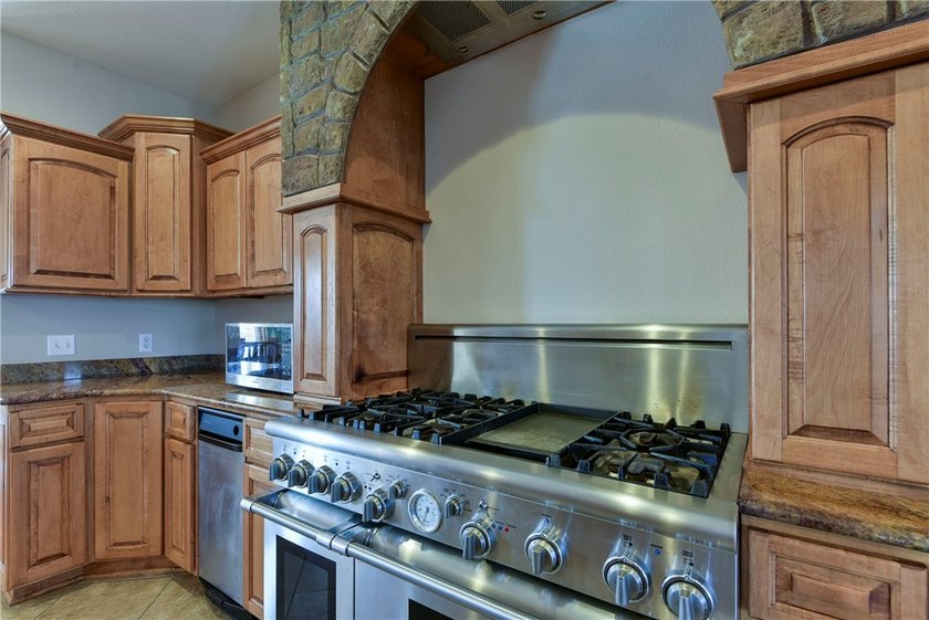 Spectacular 310-acre estate 8 minutes north of Branson West - photo 18