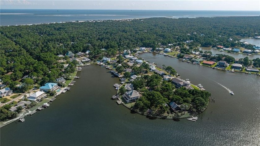 Discover the coastal lifestyle you've been dreaming of with this - photo 23