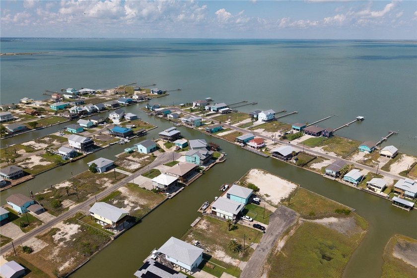 Build Your Dream Coastal Retreat in Holiday Beach, Rockport, TX - photo 6