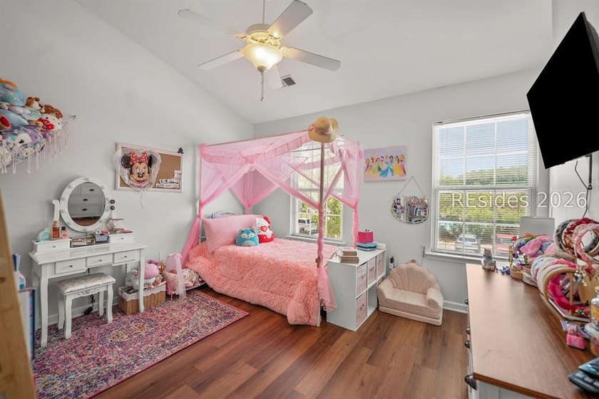 Welcome to 115 Bella Way in the centrally located Azalea Square - photo 14