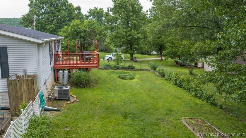 This is the kind of home people move away from the city to find - photo 21