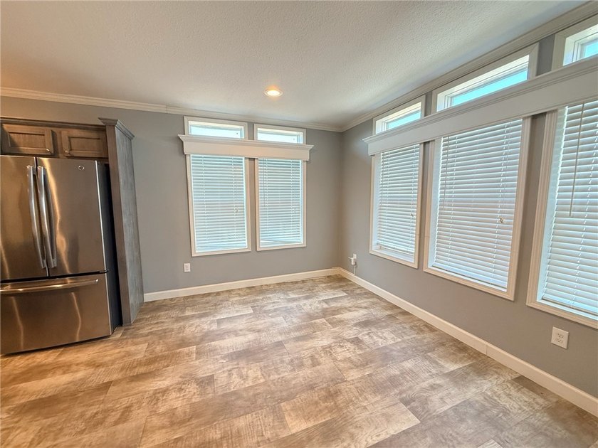 Charming 3-bedroom, 2-bath modular home on nearly a half-acre in - photo 6