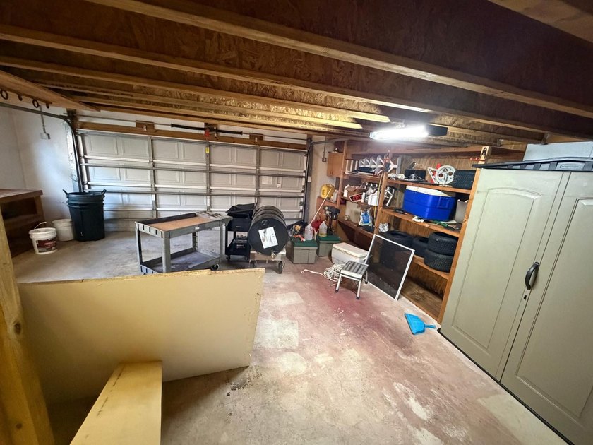 Welcome to this well-proportioned manufactured home in Atlantis - photo 16