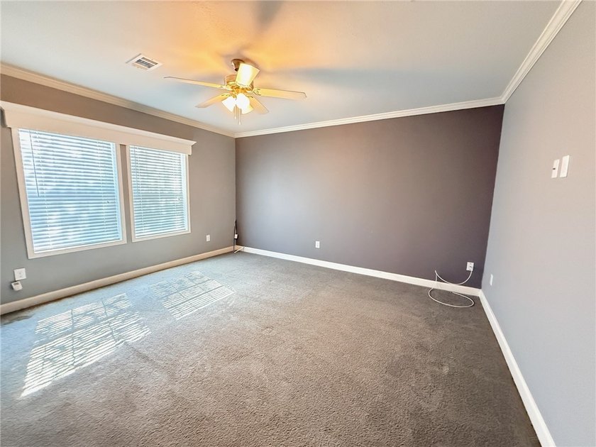 Charming 3-bedroom, 2-bath modular home on nearly a half-acre in - photo 10