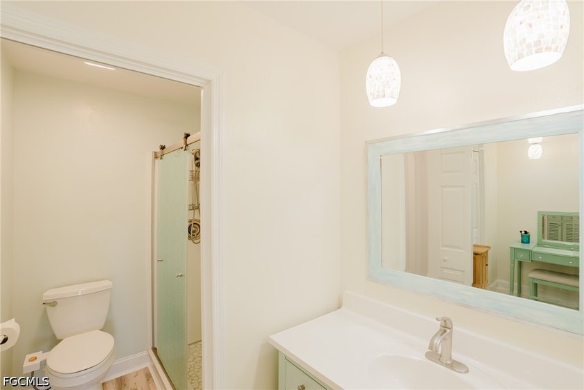 Amazing Opportunity! Newly Renovated, Gorgeous Island Style - photo 33