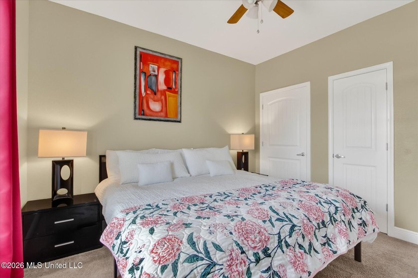 Beautiful coastal beach home just moments from the water - photo 14