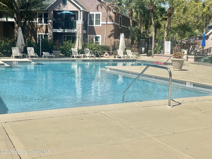 3rd floor 2bedroom, 2-bath split-floor plan condo offers the - photo 18