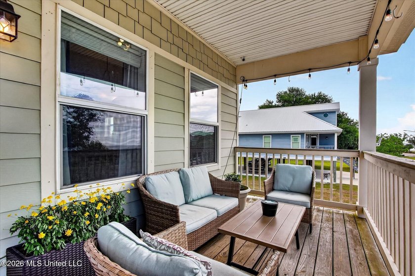 Beautiful coastal beach home just moments from the water - photo 24