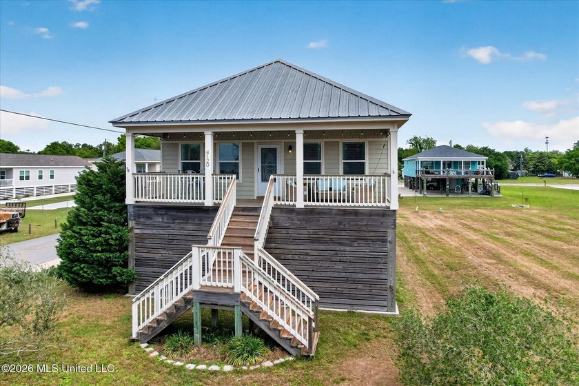 Beautiful coastal beach home just moments from the water - photo 37