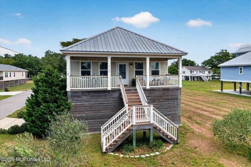Beautiful coastal beach home just moments from the water - photo 39