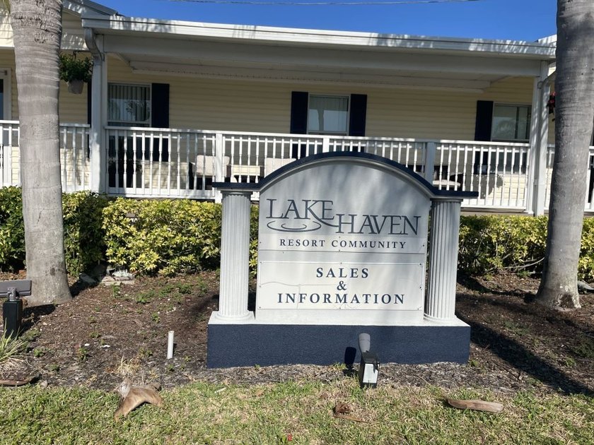 Welcome to Lake Haven, a 55+ age-qualified active and vibrant - photo 9