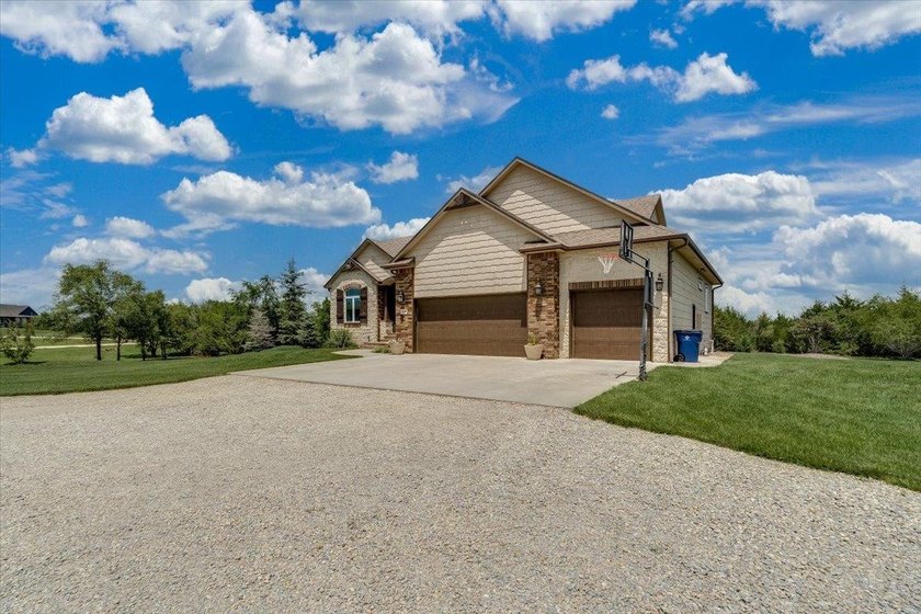 Beautifully designed for modern living, this exceptional home - photo 2
